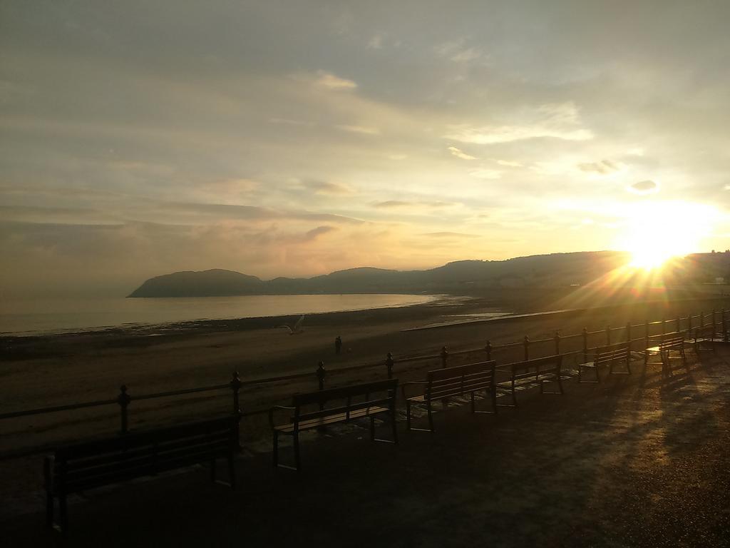 Bella Vista Hotel Llandudno Eksteriør billede